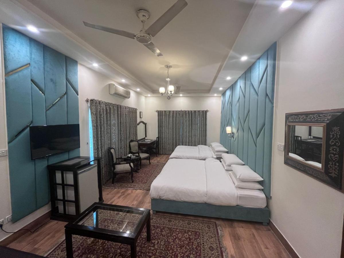 Shelton Hotel Rawalpindi Exterior photo